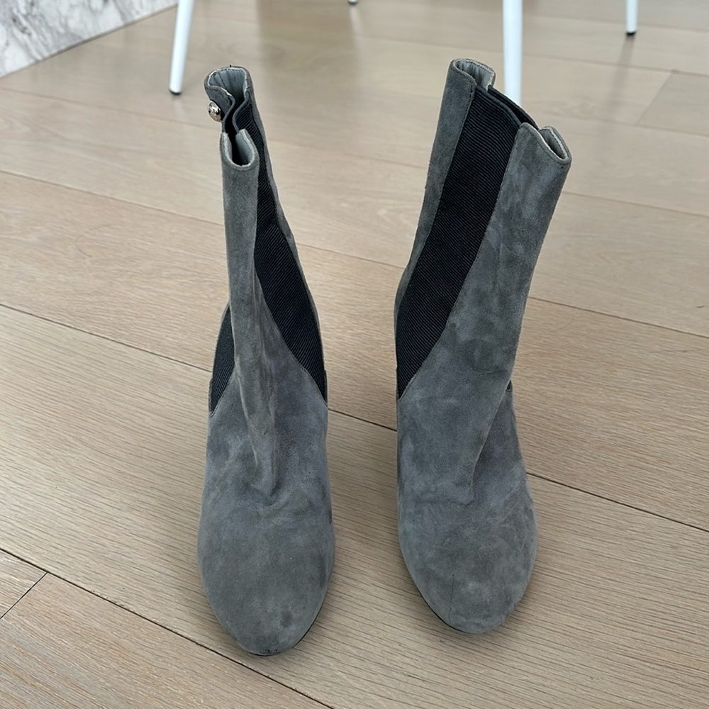 Never worn.  Patrizia Pepe shoe boots.  Grey suede.  Made in Italy. Size 37.